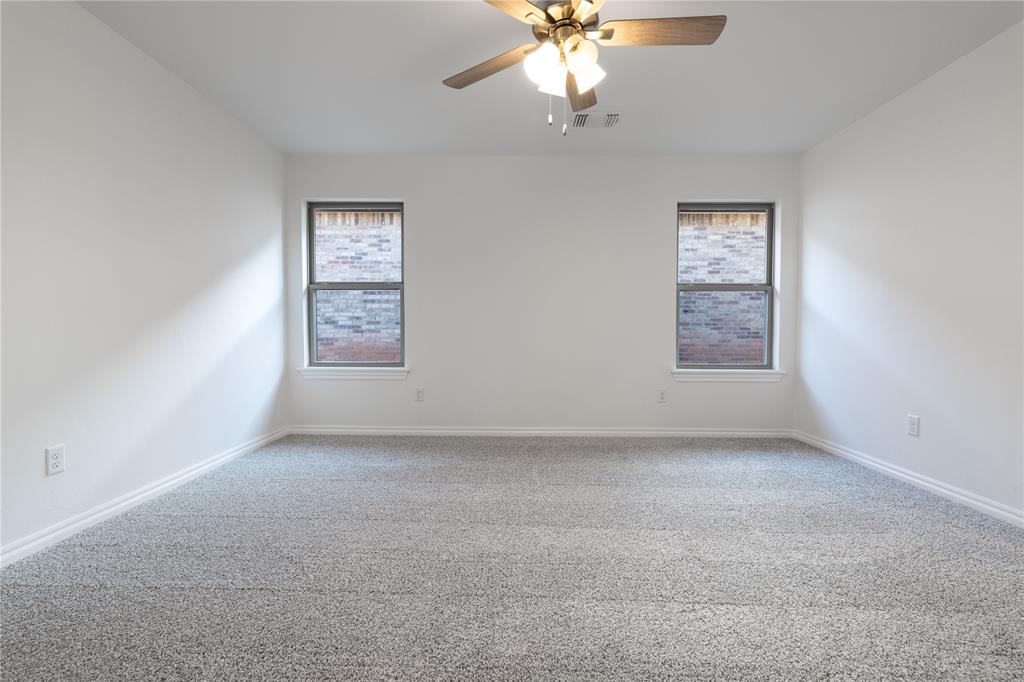 3020 Piper Street Property Photo 9