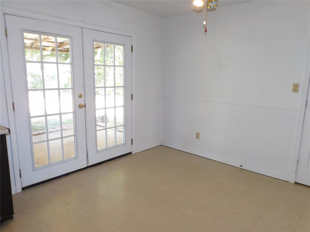 4829 Trina Drive Property Photo 3