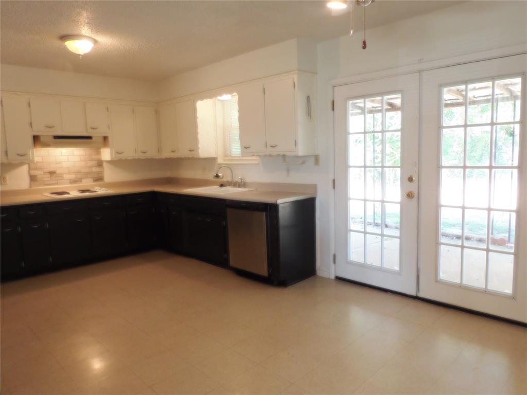 4829 Trina Drive Property Photo 12
