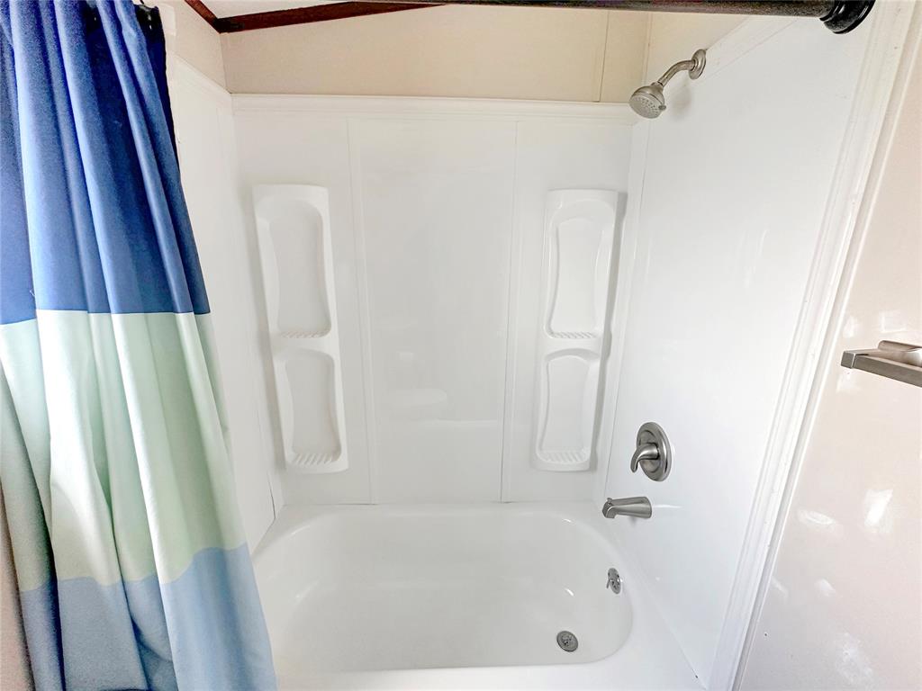 300 N 8th Street Property Photo 25