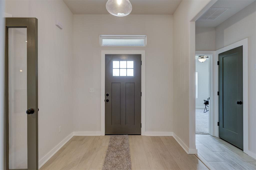13341 Brampton Way Property Photo 5