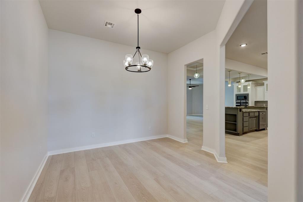 13341 Brampton Way Property Photo 6