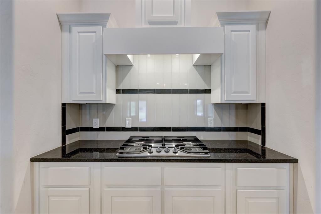 13341 Brampton Way Property Photo 17
