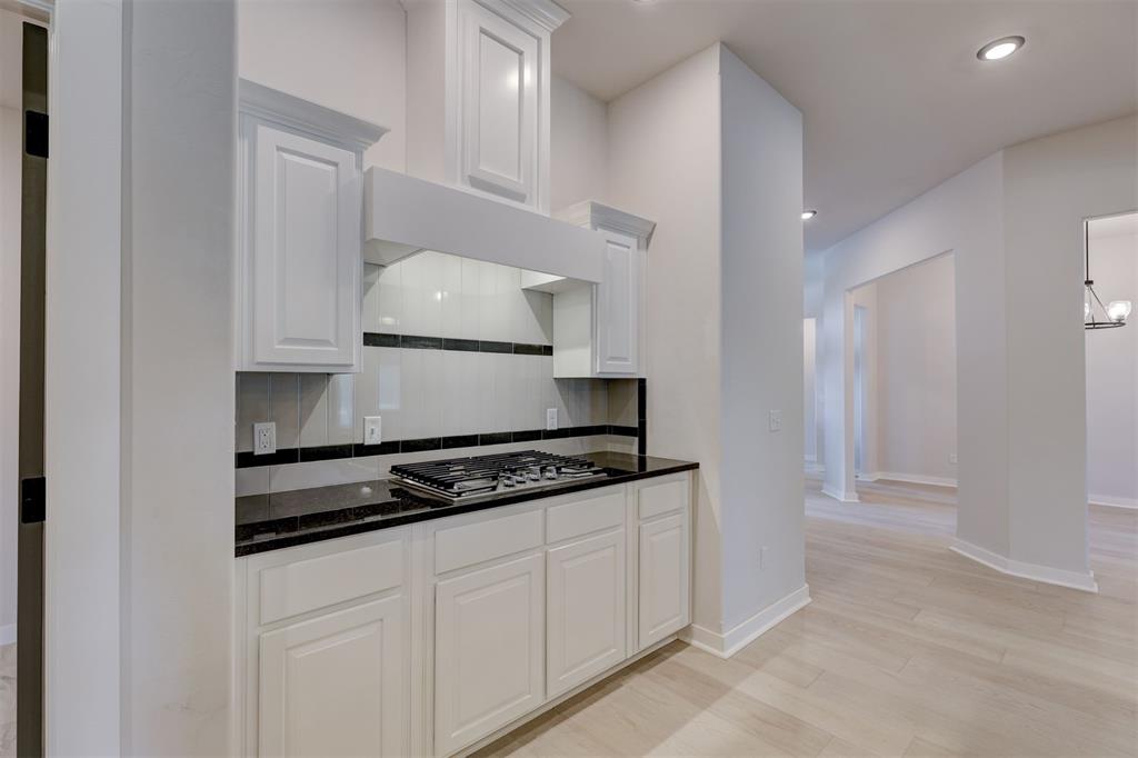 13341 Brampton Way Property Photo 18