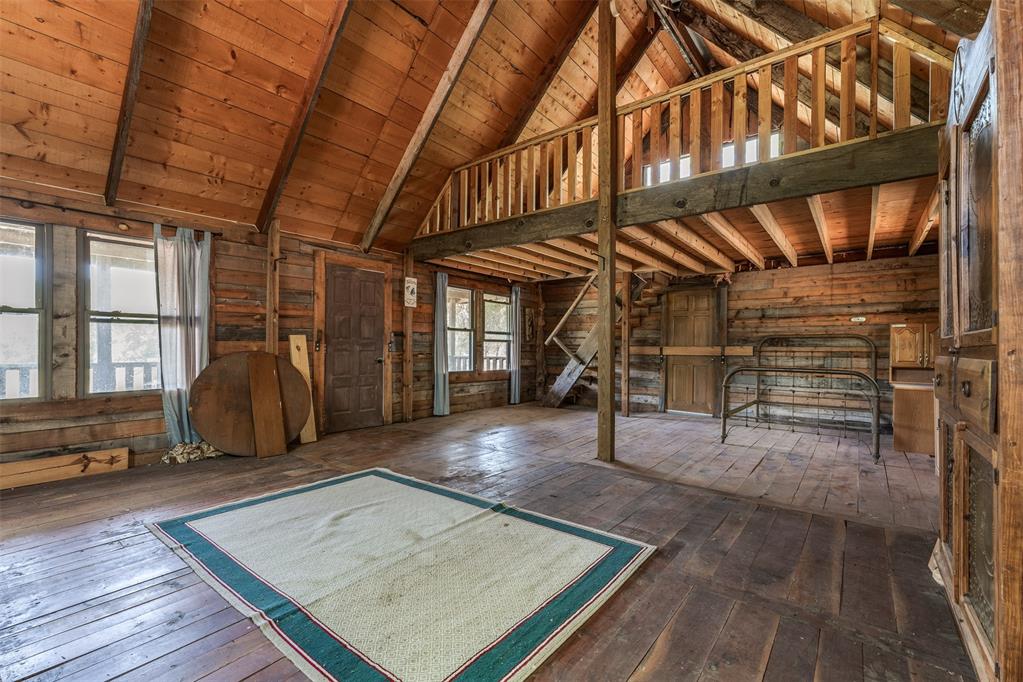 13044 Old Highway 99 S Property Photo 31