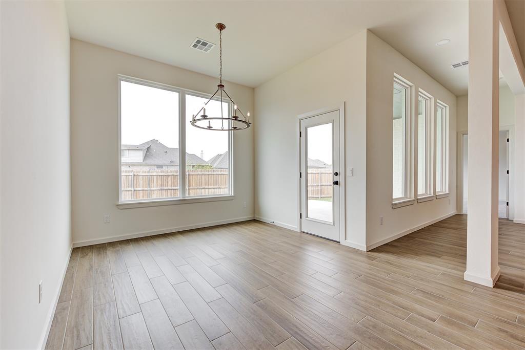 2405 Crystal Creek Drive Property Photo 12
