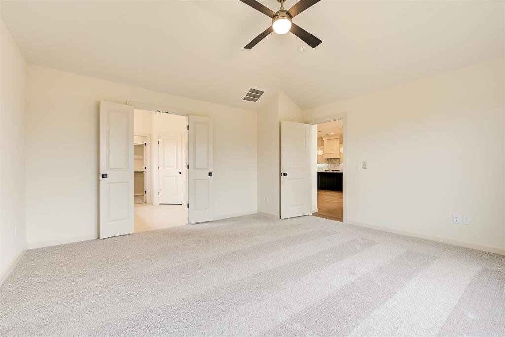 2405 Crystal Creek Drive Property Photo 13