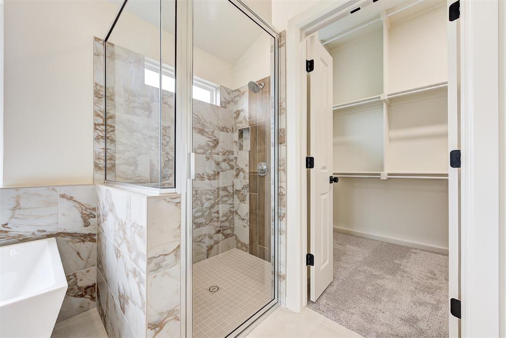 2405 Crystal Creek Drive Property Photo 17
