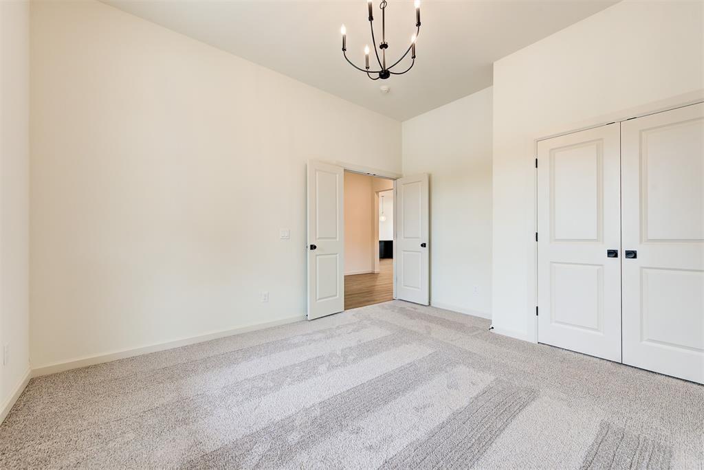 2405 Crystal Creek Drive Property Photo 18