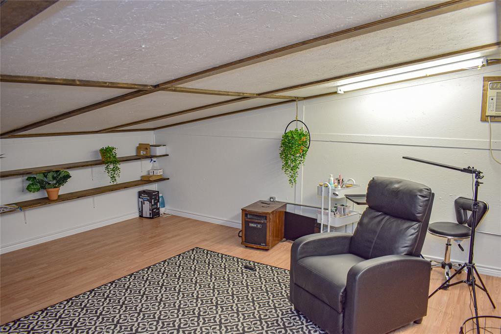 20 S Liberty Lane Property Photo 27