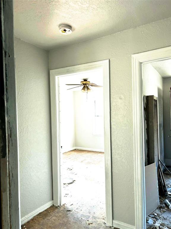 2142 N Midwest Boulevard Property Photo 2