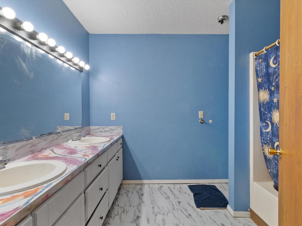 45453 Highway 59 Property Photo 10