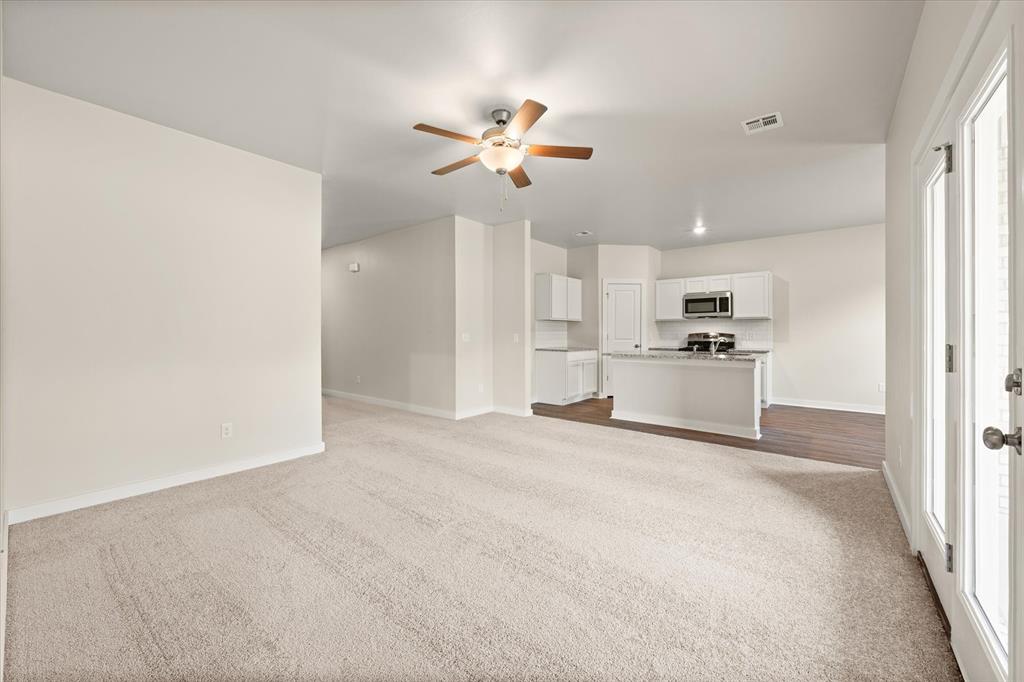 812 Stella Trail Property Photo 21
