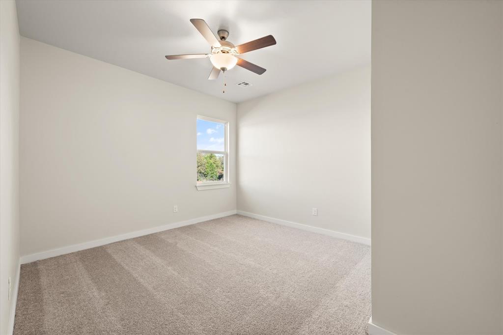 812 Stella Trail Property Photo 31