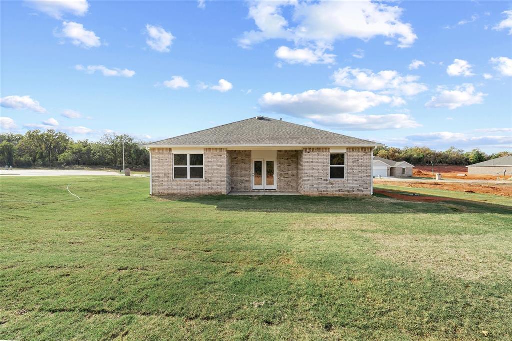 812 Stella Trail Property Photo 42