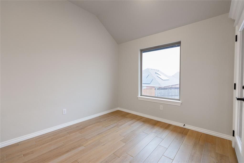 1003 Se 30th Street Property Photo 11