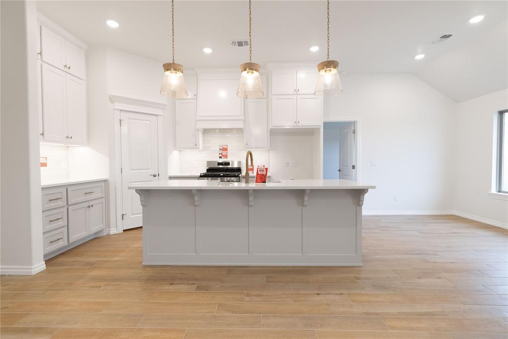 1706 Zayden Lane Property Photo 3
