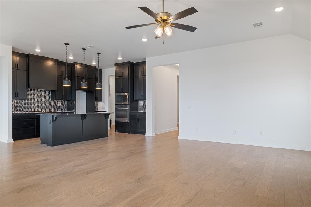 1104 Mount Irving Way Property Photo 19