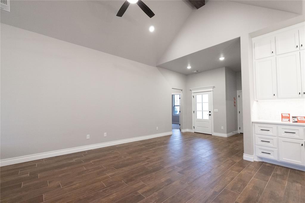 1733 Taines Turn Property Photo 6
