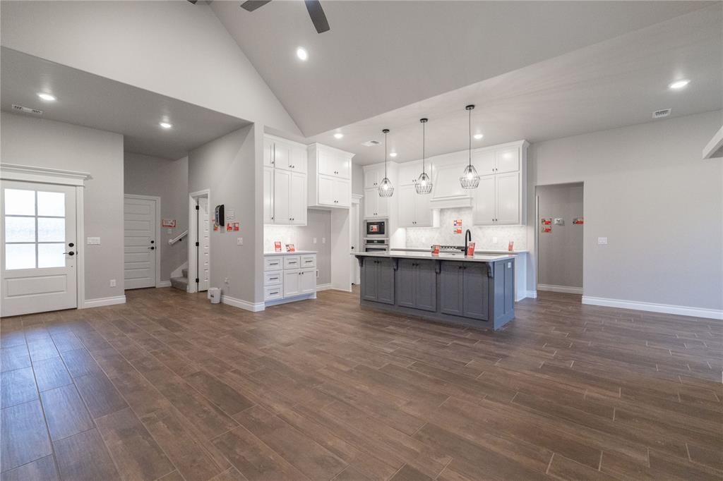 1733 Taines Turn Property Photo 8
