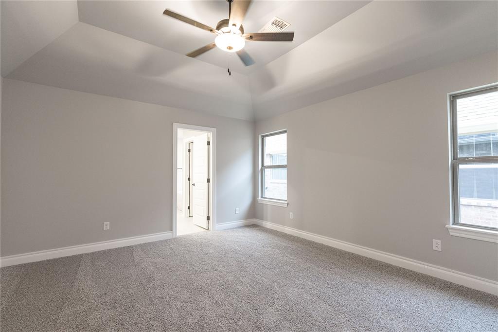 1733 Taines Turn Property Photo 12
