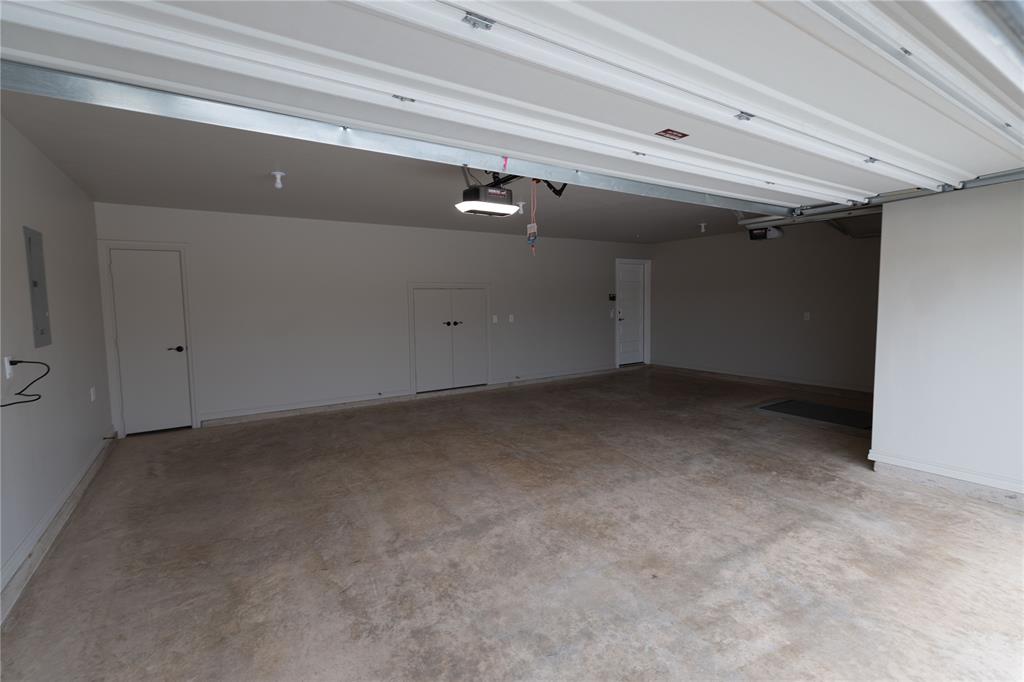 1733 Taines Turn Property Photo 27