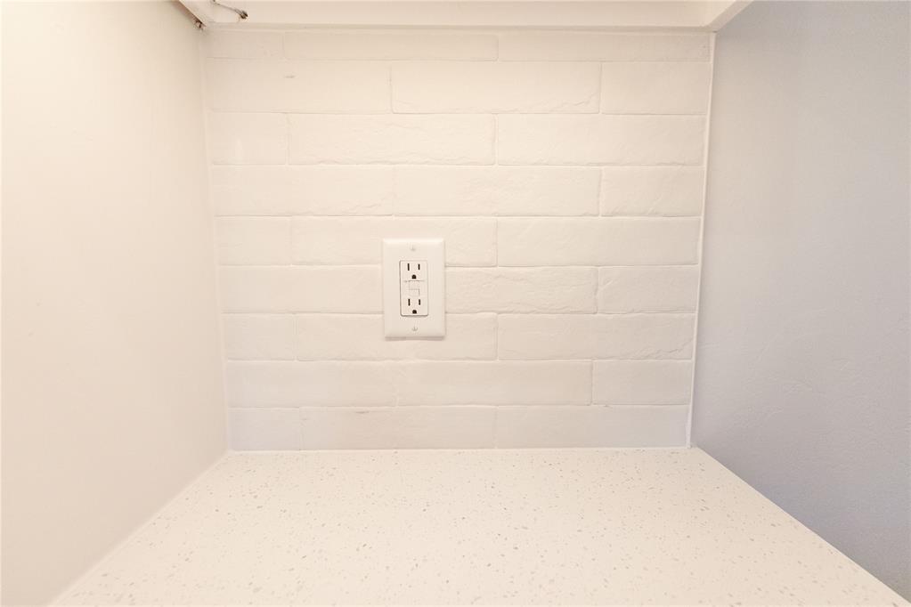 16413 Villa Valeria Way Property Photo 5