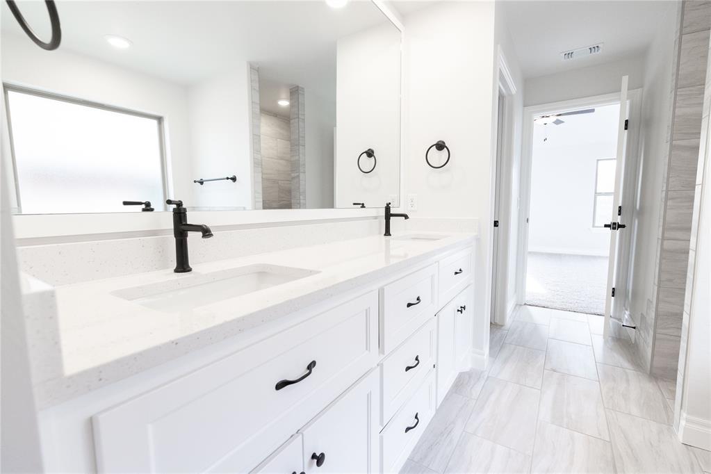 16209 Villa Valeria Way Property Photo 11