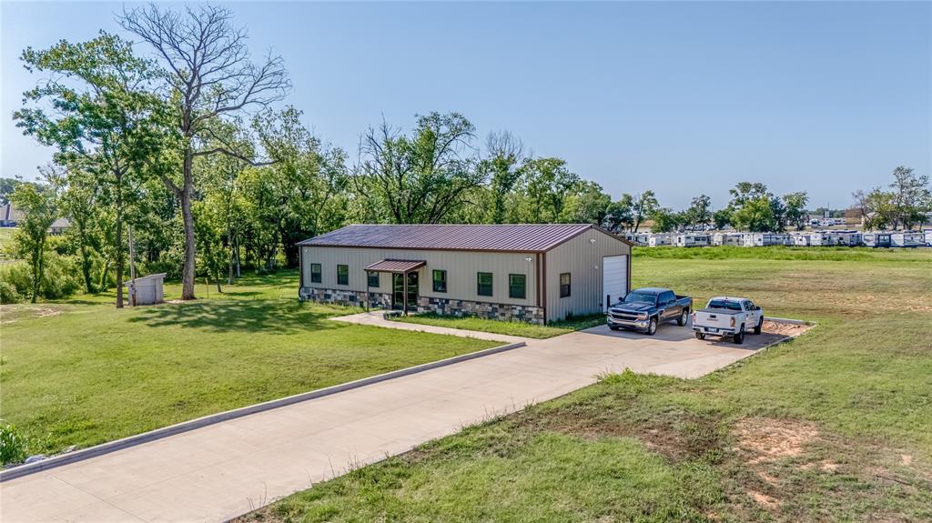 746 E Center Road Property Photo 12