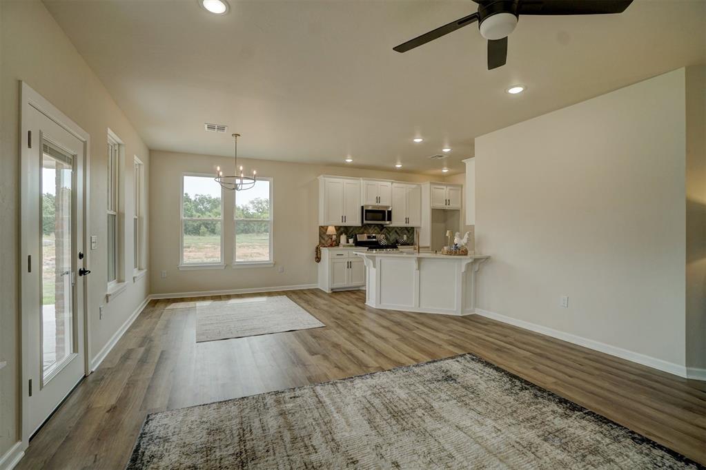 204 Outlander Way Property Photo 7