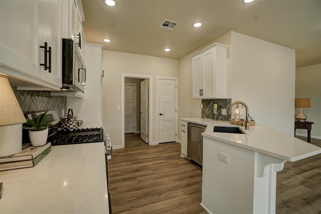 204 Outlander Way Property Photo 16