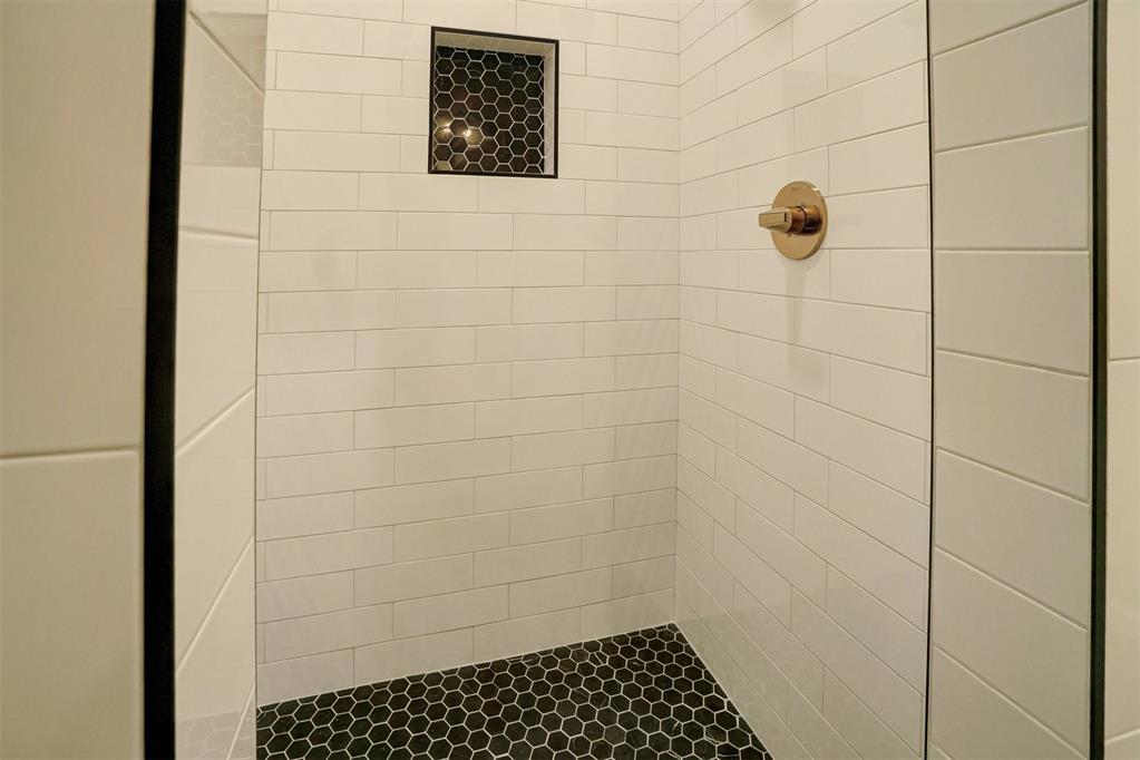 204 Outlander Way Property Photo 24