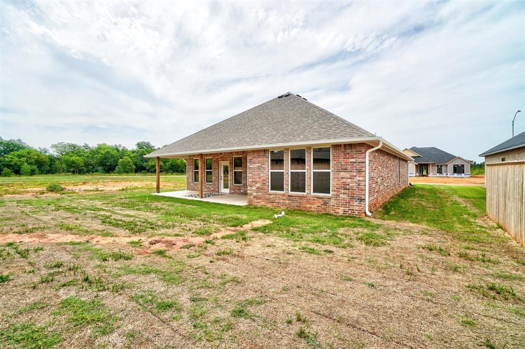204 Outlander Way Property Photo 40