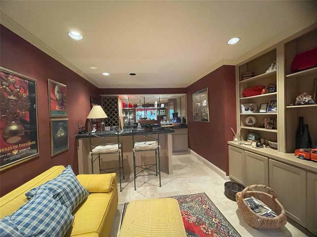 2825 Nw Grand Boulevard 17 Property Photo 3