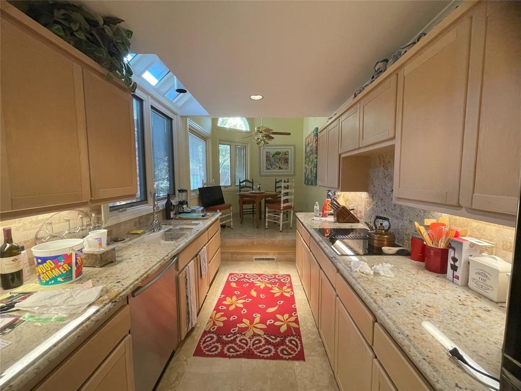2825 Nw Grand Boulevard 17 Property Photo 9