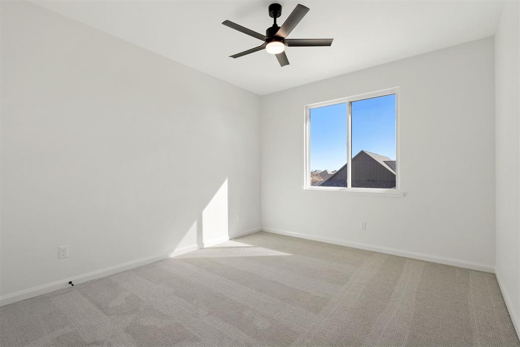 8421 Nw 128th Street Property Photo 35