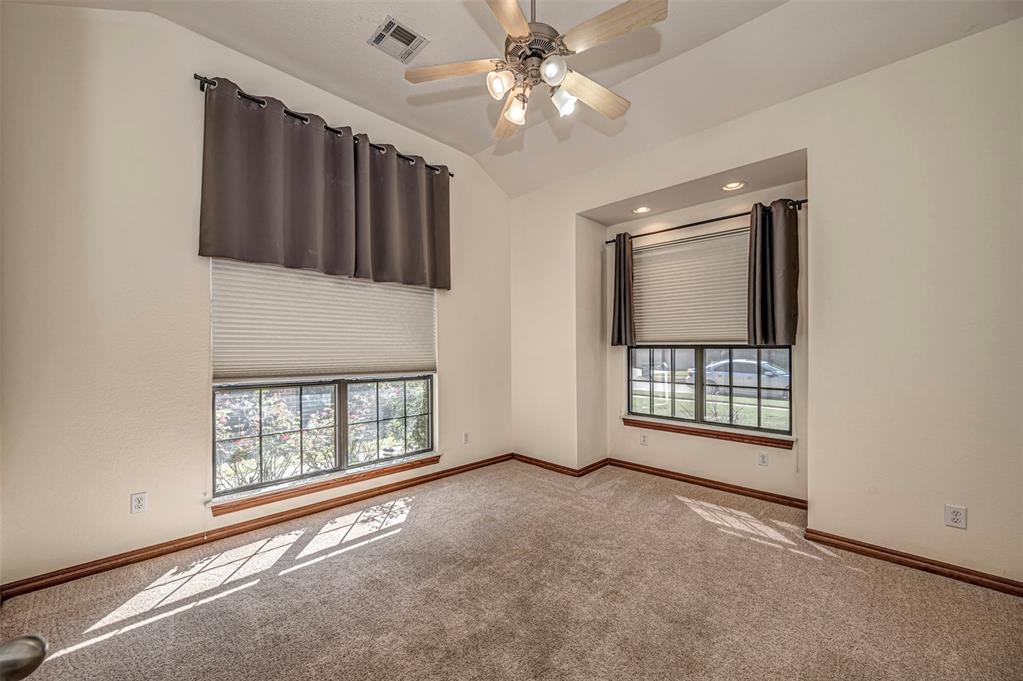 1109 Pinehurst Drive Property Photo 8