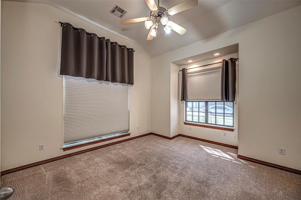 1109 Pinehurst Drive Property Photo 9