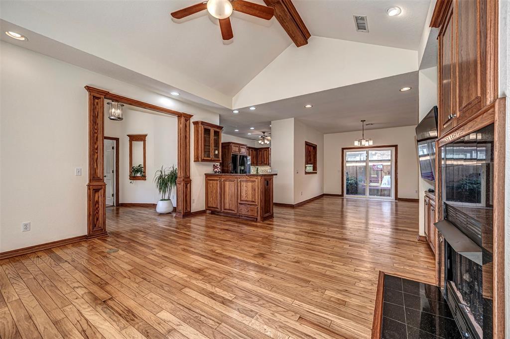 1109 Pinehurst Drive Property Photo 16
