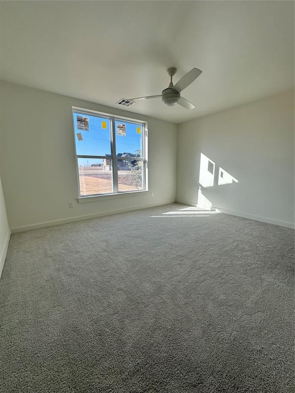 2392 S May Avenue Property Photo 23
