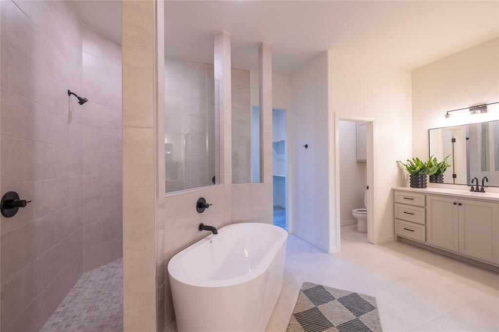 8215 Waxwing Way Property Photo 34