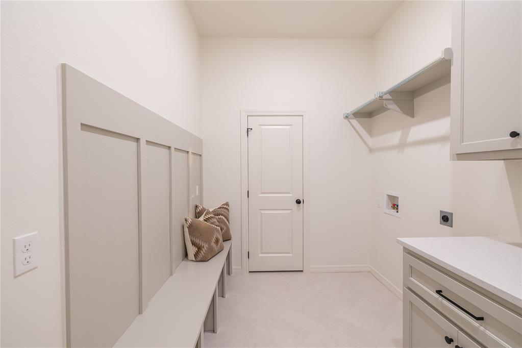 8215 Waxwing Way Property Photo 35