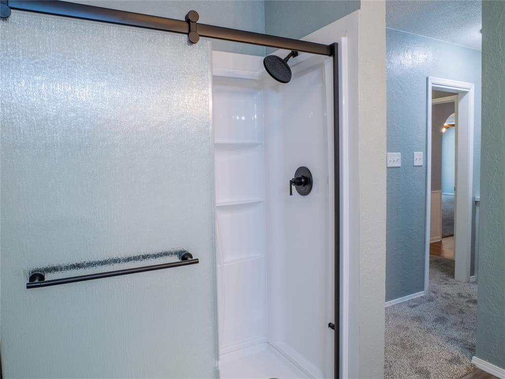 2523 Ne Heritage Creek Drive Property Photo 24