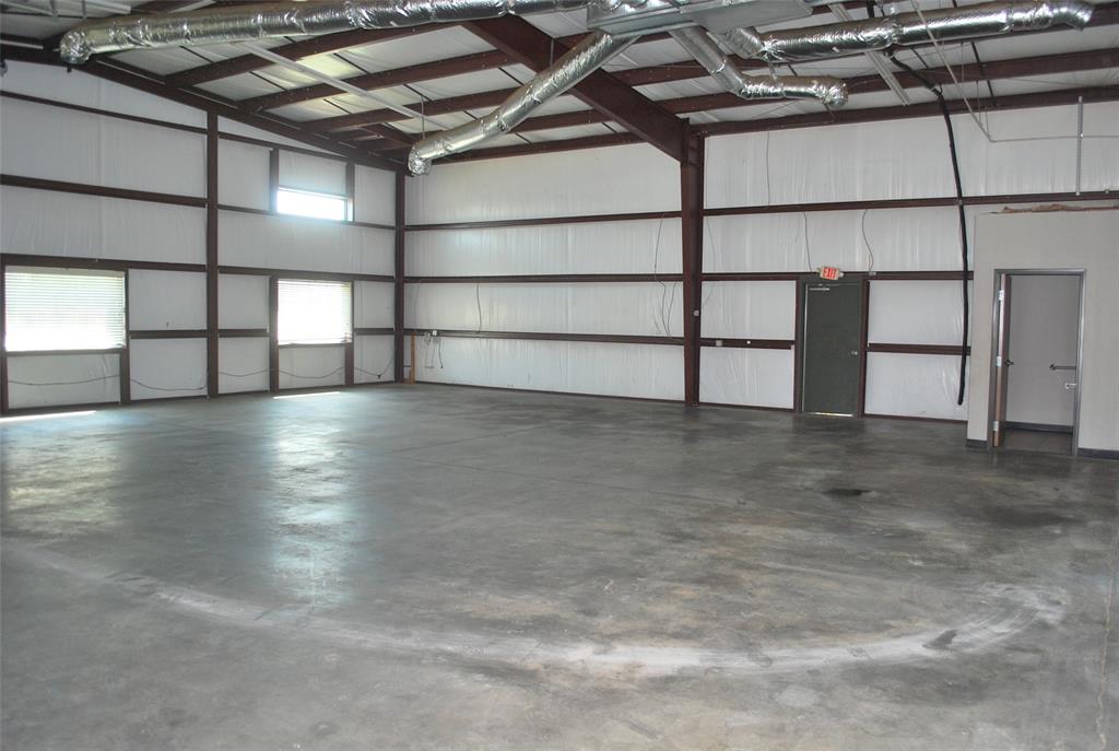 12313 N Meritt Avenue Property Photo 8
