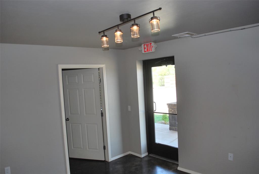 12313 N Meritt Avenue Property Photo 10