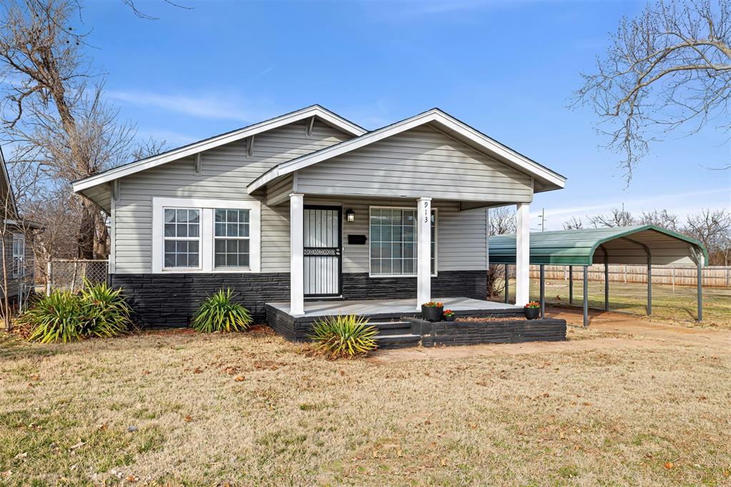 913 Ne 28th Street Property Photo 1