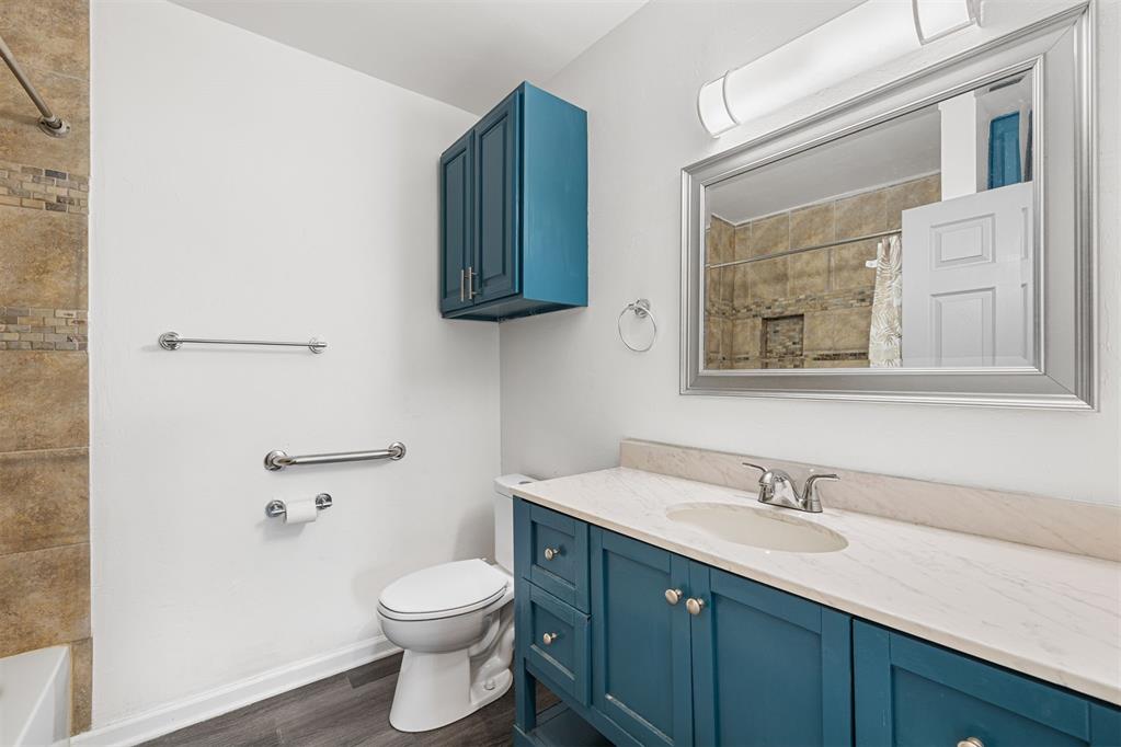 913 Ne 28th Street Property Photo 18