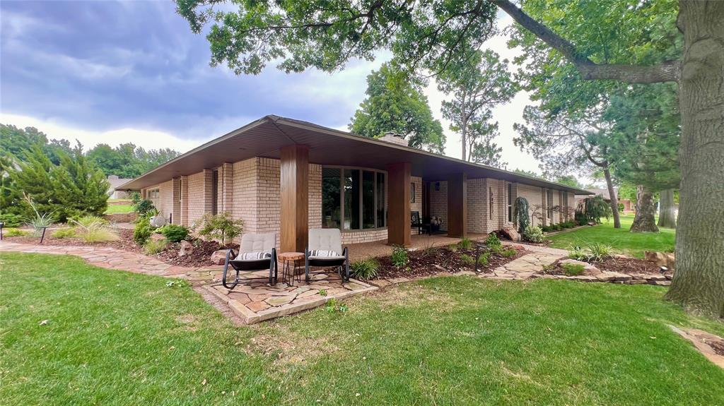 8912 Sheringham Drive Property Photo