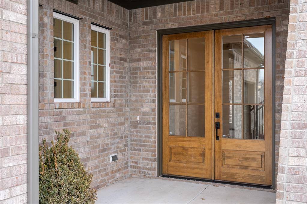4001 Yellowstone Drive Property Photo 3