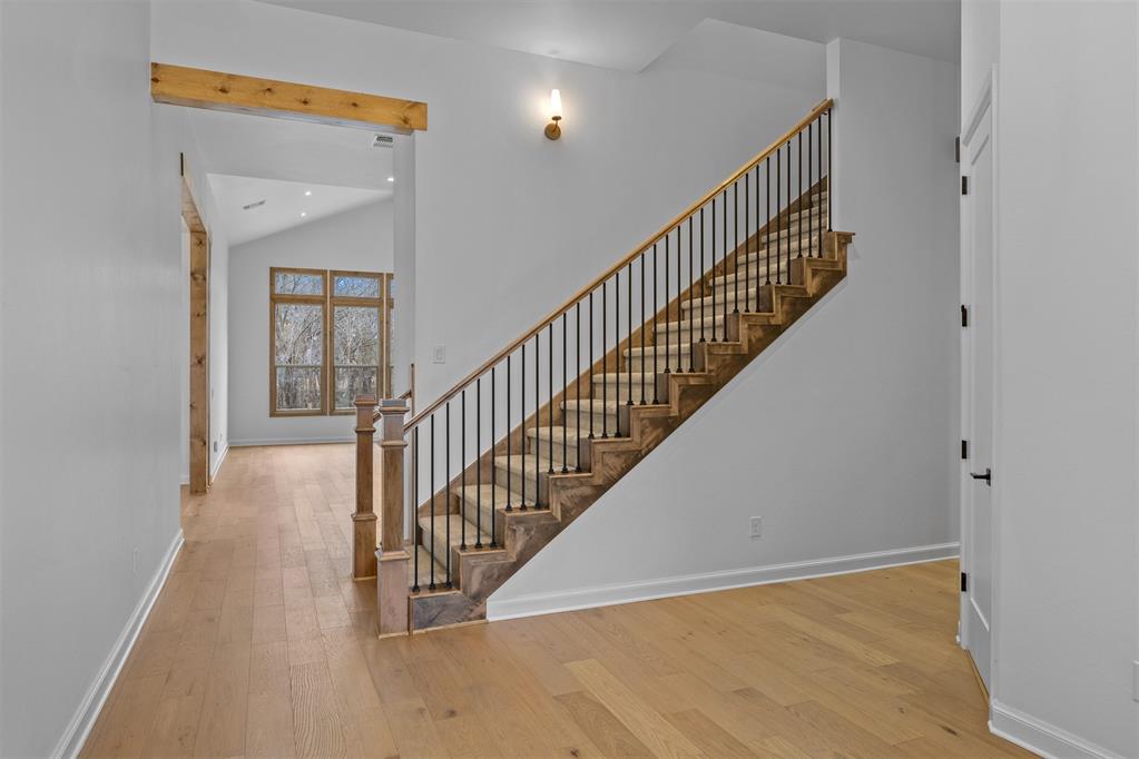 4001 Yellowstone Drive Property Photo 5